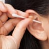 Nguy hiểm khôn lường do thói quen ngoáy tai thường xuyên